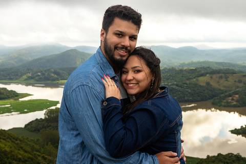 As melhores ideias e inspirações criativas de fotos para ensaio pré wedding no Morro do Capuava - SP'