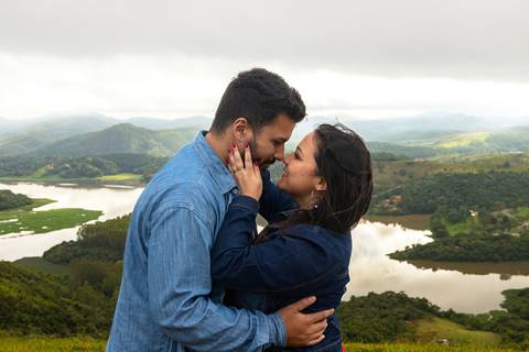 As melhores ideias e inspirações criativas de fotos para ensaio pré wedding no Morro do Capuava - SP'