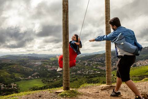 As melhores ideias e inspirações criativas de fotos para ensaio pré wedding no Morro do Capuava - SP'