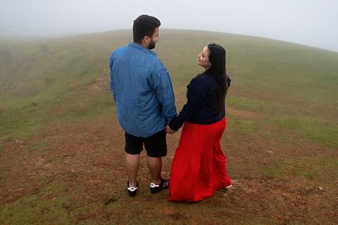 As melhores ideias e inspirações criativas de fotos para ensaio pré wedding no Morro do Capuava - SP'