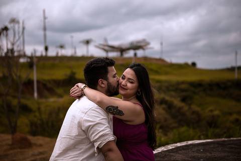 As melhores ideias e inspirações criativas de fotos para ensaio pré wedding no  Avião de Araçariguama em São Paulo'