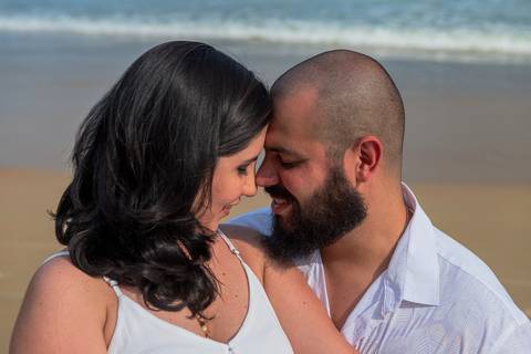 As melhores ideias e inspirações criativas de fotos para ensaio pré wedding na Praia do Tombo - Mirante de Vidro - Guarujá'