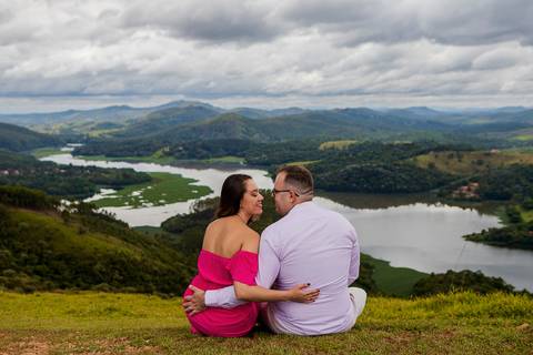 As melhores ideias e inspirações criativas de fotos para ensaio pré wedding no Morro do Capuava - SP'