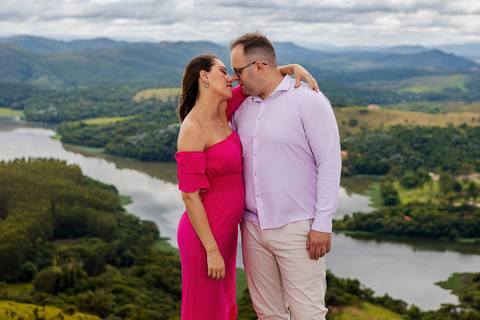 As melhores ideias e inspirações criativas de fotos para ensaio pré wedding no Morro do Capuava - SP'