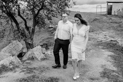 As melhores ideias e inspirações criativas de fotos para ensaio pré wedding no Morro do Capuava - SP'
