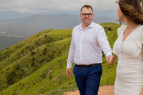 As melhores ideias e inspirações criativas de fotos para ensaio pré wedding no Morro do Capuava - SP'