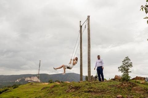 As melhores ideias e inspirações criativas de fotos para ensaio pré wedding no Morro do Capuava - SP'