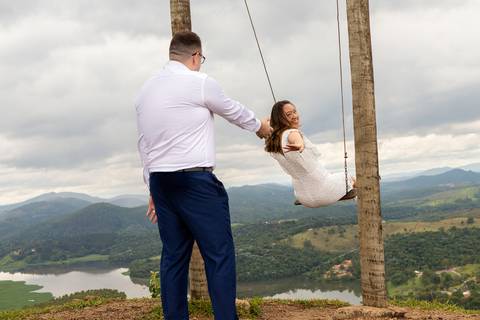 As melhores ideias e inspirações criativas de fotos para ensaio pré wedding no Morro do Capuava - SP'