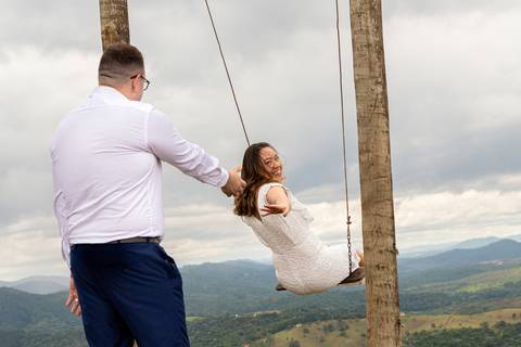 As melhores ideias e inspirações criativas de fotos para ensaio pré wedding no Morro do Capuava - SP'