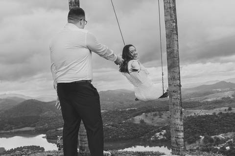 As melhores ideias e inspirações criativas de fotos para ensaio pré wedding no Morro do Capuava - SP'