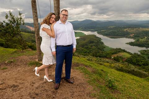 As melhores ideias e inspirações criativas de fotos para ensaio pré wedding no Morro do Capuava - SP'