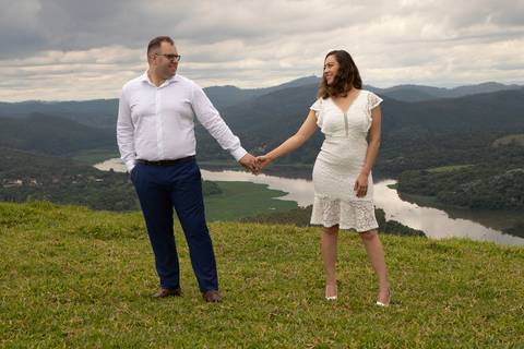 As melhores ideias e inspirações criativas de fotos para ensaio pré wedding no Morro do Capuava - SP'