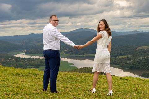 As melhores ideias e inspirações criativas de fotos para ensaio pré wedding no Morro do Capuava - SP'
