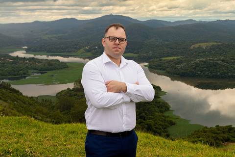 As melhores ideias e inspirações criativas de fotos para ensaio pré wedding no Morro do Capuava - SP'