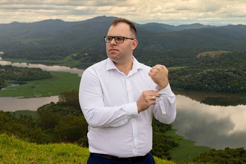 As melhores ideias e inspirações criativas de fotos para ensaio pré wedding no Morro do Capuava - SP'