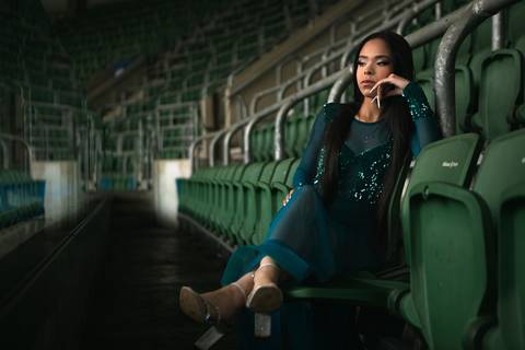 As melhores ideias e inspirações criativas de fotos para ensaio de debutante no Allianz Parque (Estádio do Palmeiras)'