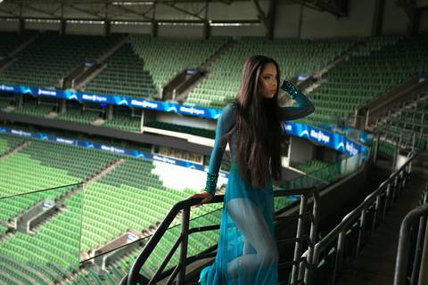 As melhores ideias e inspirações criativas de fotos para ensaio de debutante no Allianz Parque (Estádio do Palmeiras)'