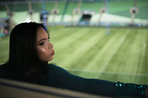 As melhores ideias e inspirações criativas de fotos para ensaio de debutante no Allianz Parque (Estádio do Palmeiras)'