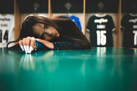 As melhores ideias e inspirações criativas de fotos para ensaio de debutante no Allianz Parque (Estádio do Palmeiras)'