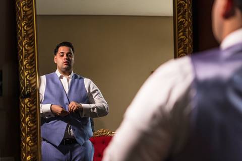 As melhores ideias e inspirações criativas de fotos do making of do noivo  no Espaço Garden Fest Arujá - SP'