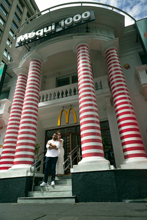 As melhores ideias e inspirações criativas de fotos para ensaio pré wedding no Méqui 1000 - Av. Paulista'