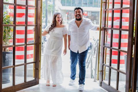 As melhores ideias e inspirações criativas de fotos para ensaio pré wedding no Méqui 1000 - Av. Paulista'