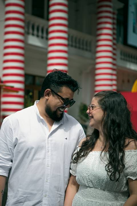 As melhores ideias e inspirações criativas de fotos para ensaio pré wedding no Méqui 1000 - Av. Paulista'