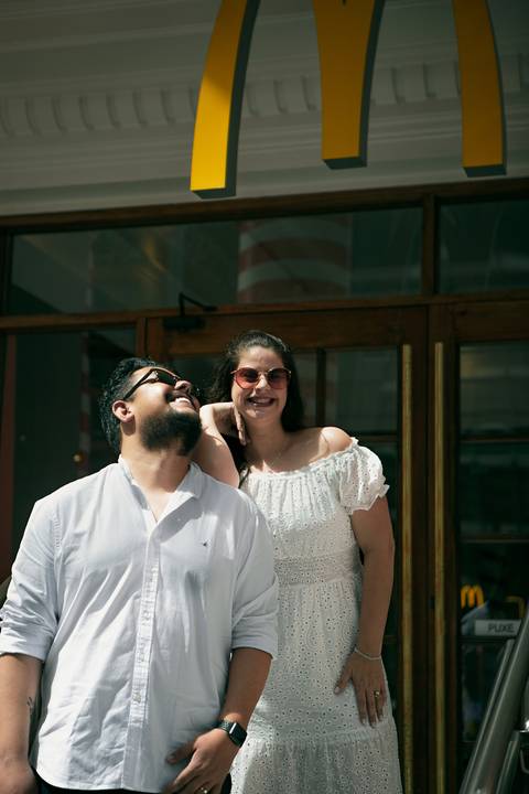 As melhores ideias e inspirações criativas de fotos para ensaio pré wedding no Méqui 1000 - Av. Paulista'