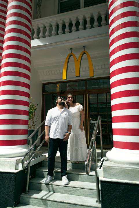 As melhores ideias e inspirações criativas de fotos para ensaio pré wedding no Méqui 1000 - Av. Paulista'