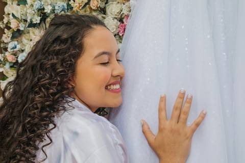 As melhores ideias e inspirações criativas do making of da noiva no Buffet Reis Recepções'