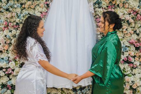 As melhores ideias e inspirações criativas do making of da noiva no Buffet Reis Recepções'