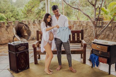 As melhores ideias e inspirações criativas de fotos de gestante feito no Sítio das Borboletas'