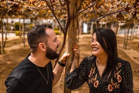 As melhores ideias e inspirações criativas de fotos para ensaio pré wedding na Vinícola Don Pato - Antiquário - Maria Fumaça - São Roque '