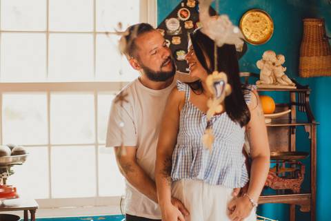 As melhores ideias e inspirações criativas de fotos para ensaio pré wedding na Vinícola Don Pato - Antiquário - Maria Fumaça - São Roque '