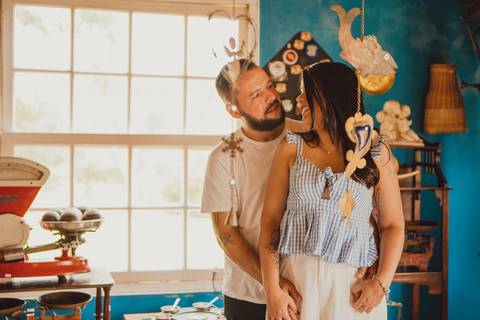 As melhores ideias e inspirações criativas de fotos para ensaio pré wedding na Vinícola Don Pato - Antiquário - Maria Fumaça - São Roque '