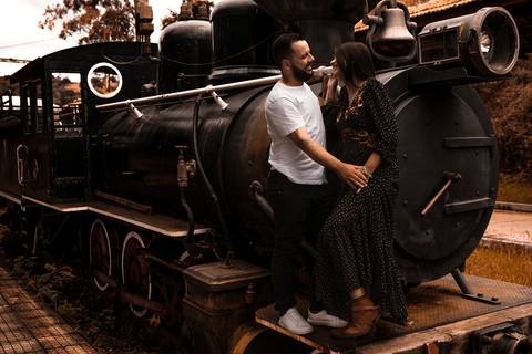 As melhores ideias e inspirações criativas de fotos para ensaio pré wedding na Vinícola Don Pato - Antiquário - Maria Fumaça - São Roque '