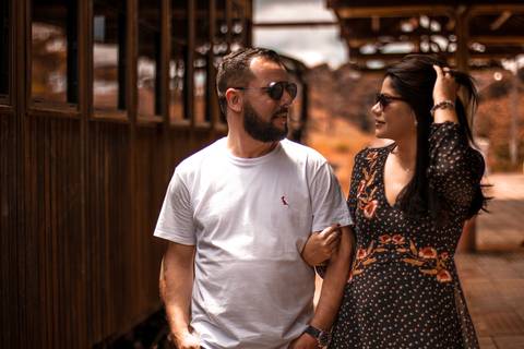 As melhores ideias e inspirações criativas de fotos para ensaio pré wedding na Vinícola Don Pato - Antiquário - Maria Fumaça - São Roque '