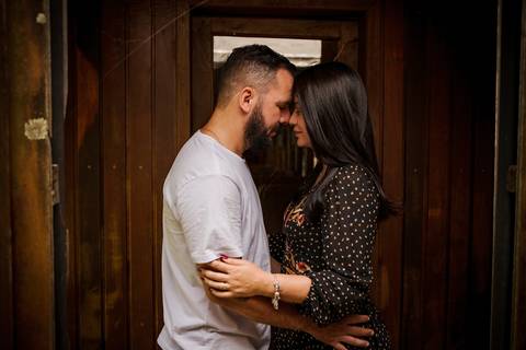 As melhores ideias e inspirações criativas de fotos para ensaio pré wedding na Vinícola Don Pato - Antiquário - Maria Fumaça - São Roque '