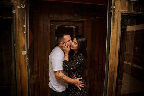 As melhores ideias e inspirações criativas de fotos para ensaio pré wedding na Vinícola Don Pato - Antiquário - Maria Fumaça - São Roque '