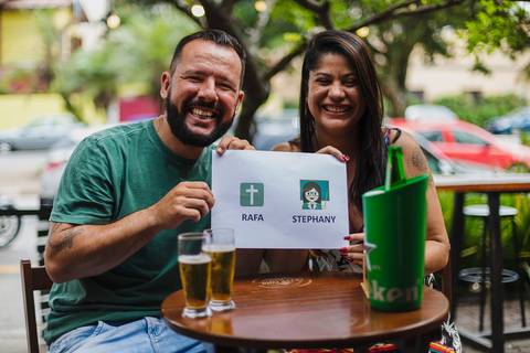 As melhores ideias e inspirações criativas de fotos para ensaio pré wedding na Vinícola Don Pato - Antiquário - Maria Fumaça - São Roque '