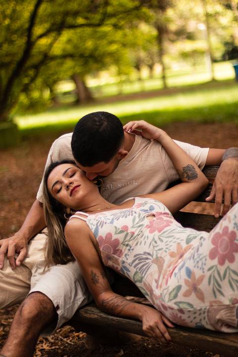 As melhores ideias e inspirações criativas de fotos para ensaio pré wedding no parque Vila Lobos - SP'