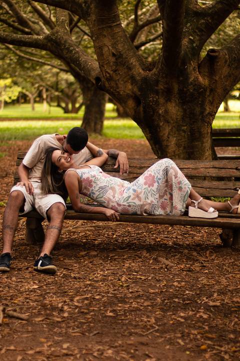 As melhores ideias e inspirações criativas de fotos para ensaio pré wedding no parque Vila Lobos - SP'