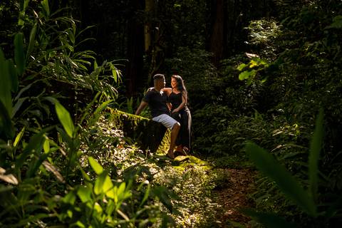 As melhores ideias e inspirações criativas de fotos para ensaio pré wedding na cachoeira da Brasital - São Roque - SP'