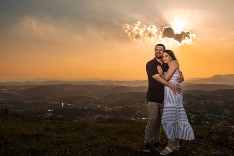As melhores ideias e inspirações criativas de fotos para ensaio pré wedding no Morro do Capuava - SP'
