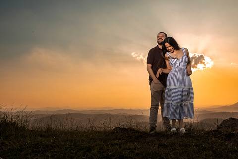 As melhores ideias e inspirações criativas de fotos para ensaio pré wedding no Morro do Capuava - SP'