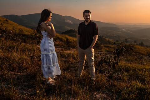 As melhores ideias e inspirações criativas de fotos para ensaio pré wedding no Morro do Capuava - SP'