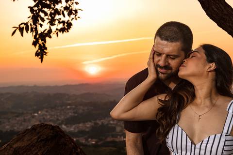 As melhores ideias e inspirações criativas de fotos para ensaio pré wedding no Morro do Capuava - SP'