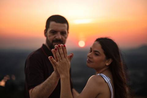 As melhores ideias e inspirações criativas de fotos para ensaio pré wedding no Morro do Capuava - SP'