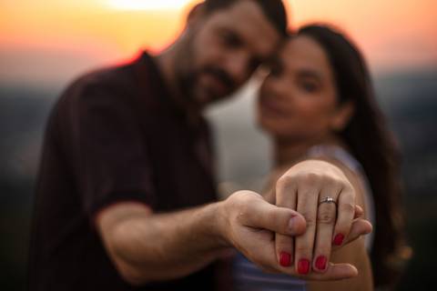 As melhores ideias e inspirações criativas de fotos para ensaio pré wedding no Morro do Capuava - SP'