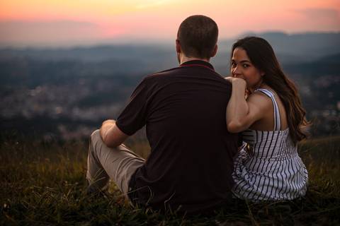 As melhores ideias e inspirações criativas de fotos para ensaio pré wedding no Morro do Capuava - SP'